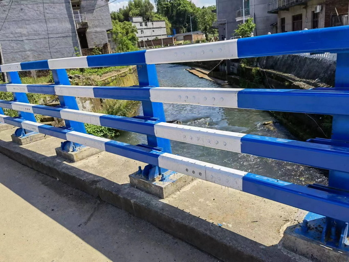 防撞护栏